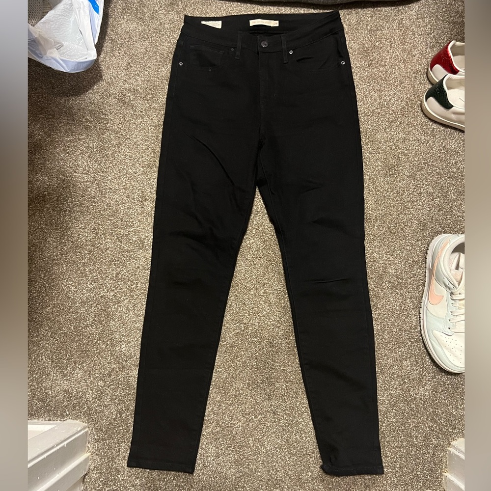 Levi’s 721 Black High Rise Skinny Size 28